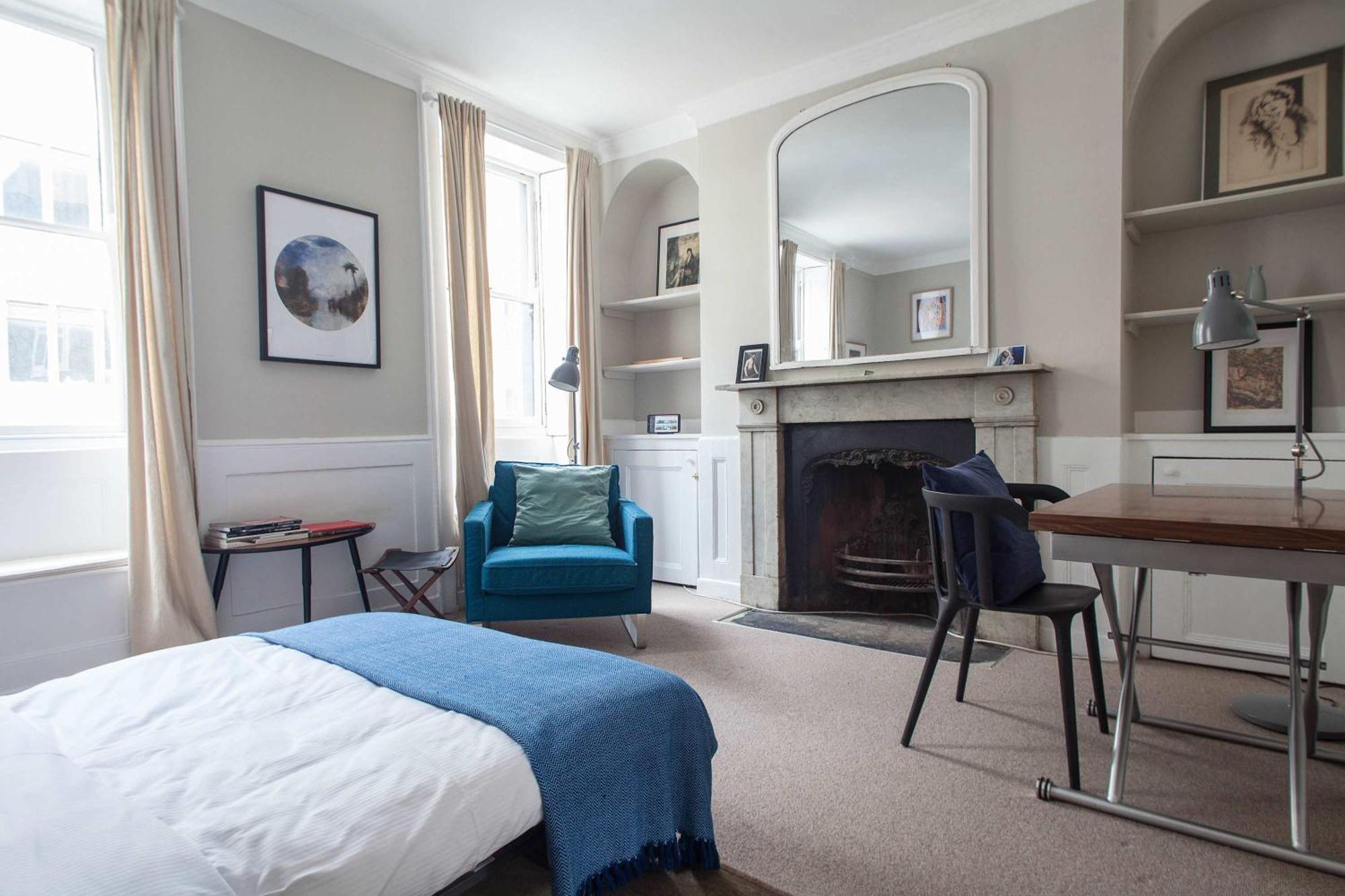 Traditional In Fitzrovia Near Oxford Street Londres